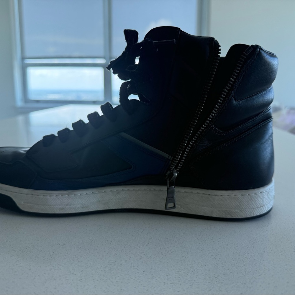 Prada Black and Red Sneakers with Classic Silhouette - Picture 9 of 10